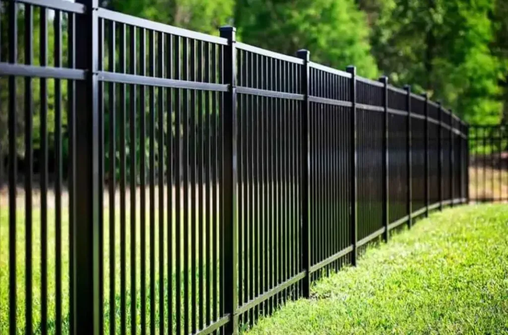 Front Yard Fence Ideas
