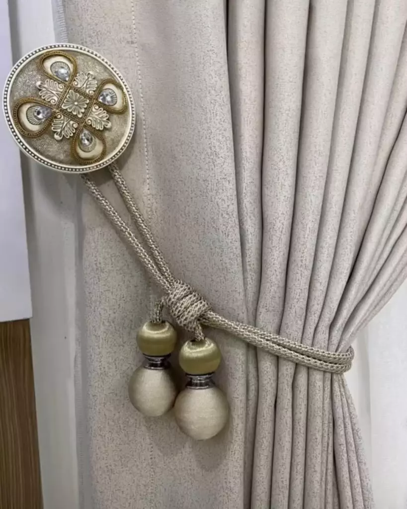 Bay Window Curtain Ideas
