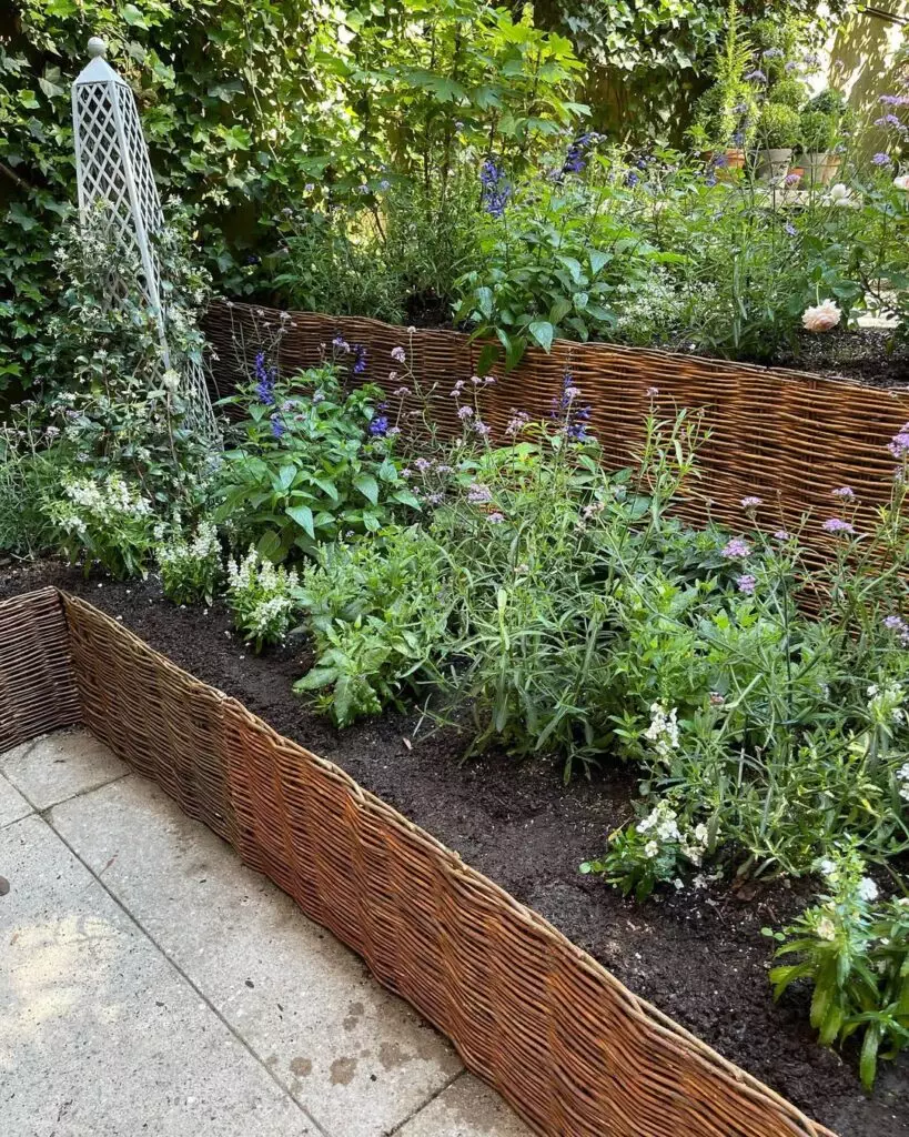 Flower Bed Edging Ideas